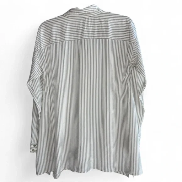 Eileen Fisher Women’s Silk Gray Striped Button Down Shirt Sz XS Minimalist - Picture 2 of 8